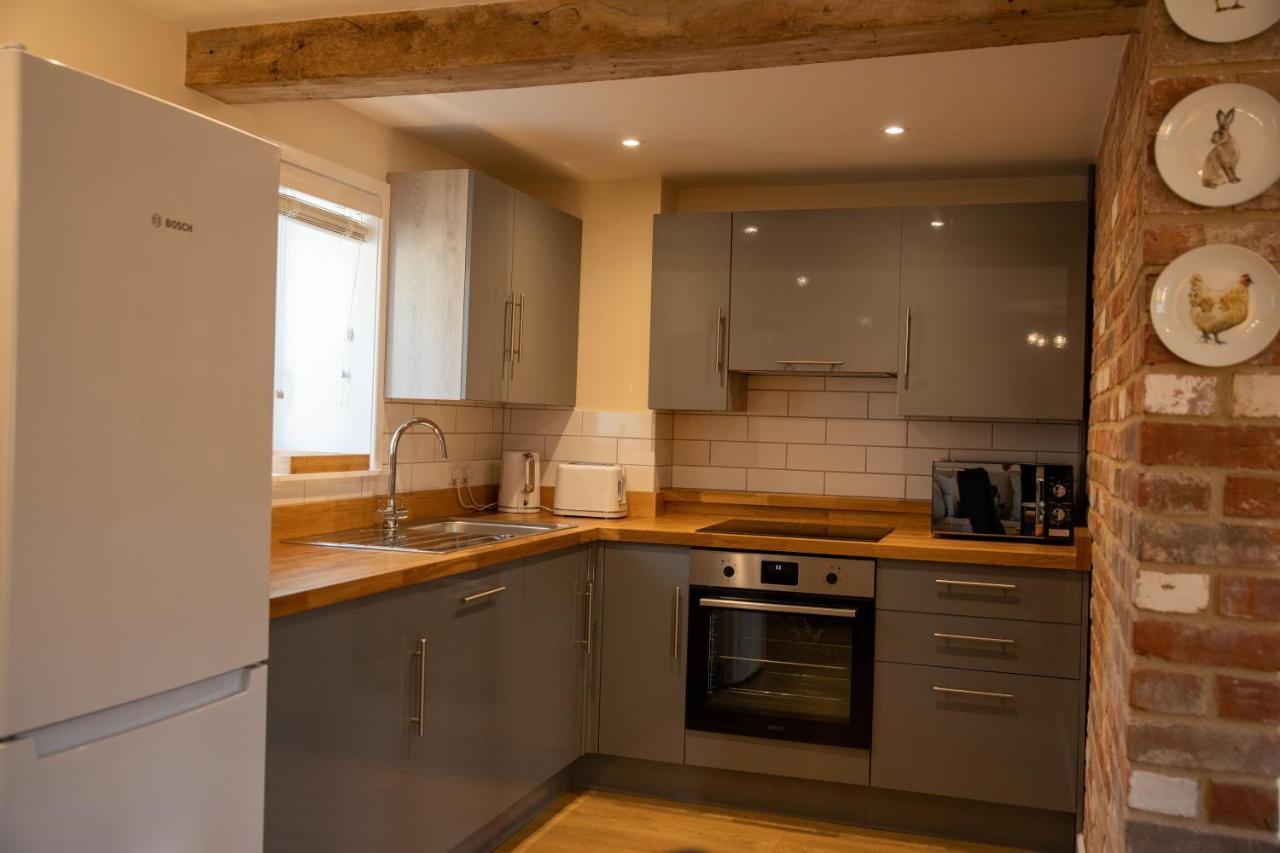 Rollestone Coach House Shrewton Exterior foto
